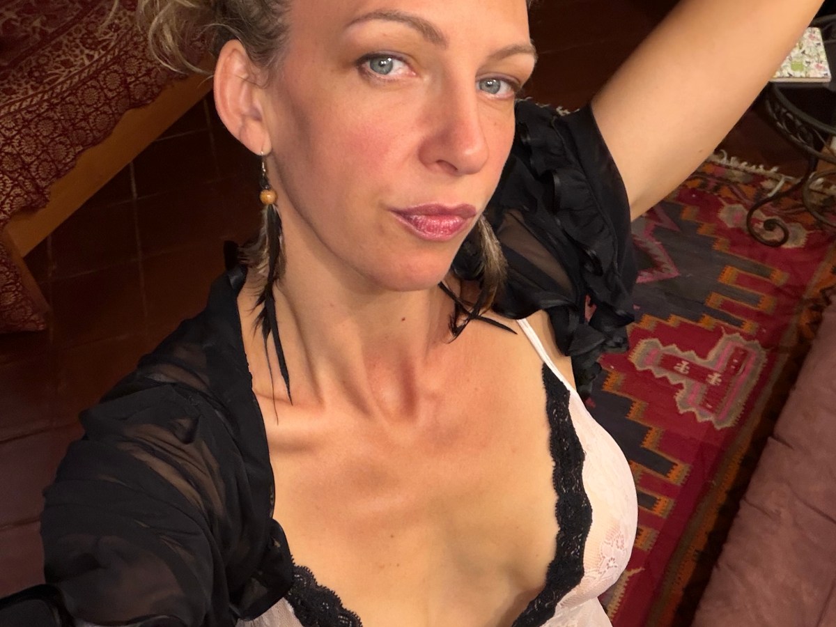 Wife in Makeup and&nbsp;Lingerie